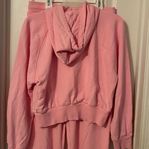 2 Piece - Zara X Barbie Pink 1959 Cropped Sweatshirt Hoodie & Joggers Sz L - Picture 9 of 11